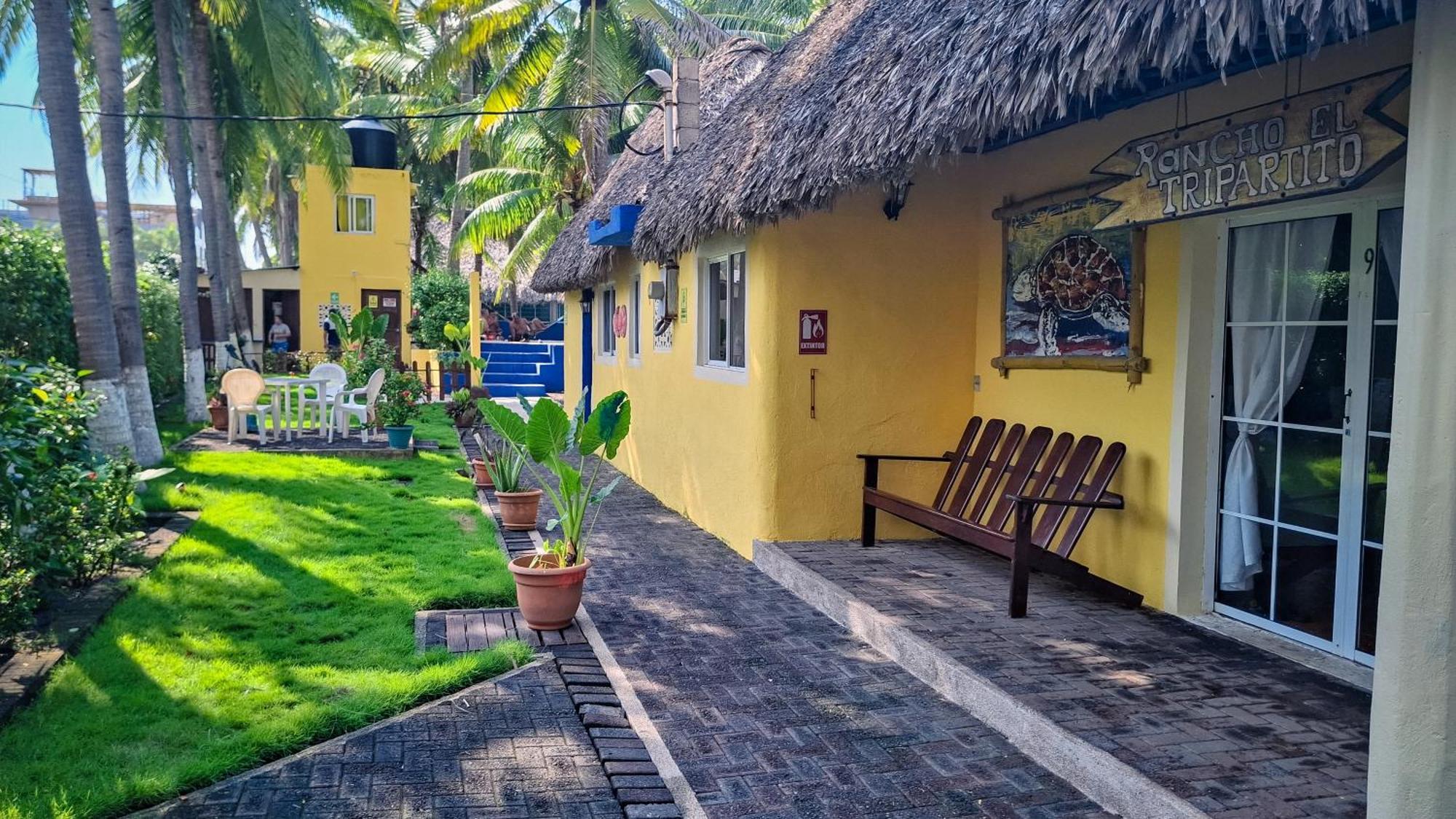 Hotel Cafe Del Sol Монтеррико Экстерьер фото